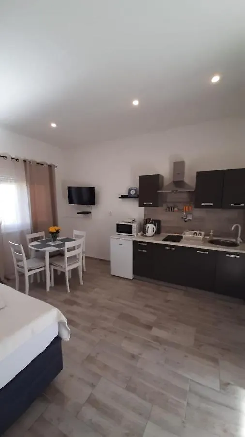 Apartmani Alma Pola Croazia