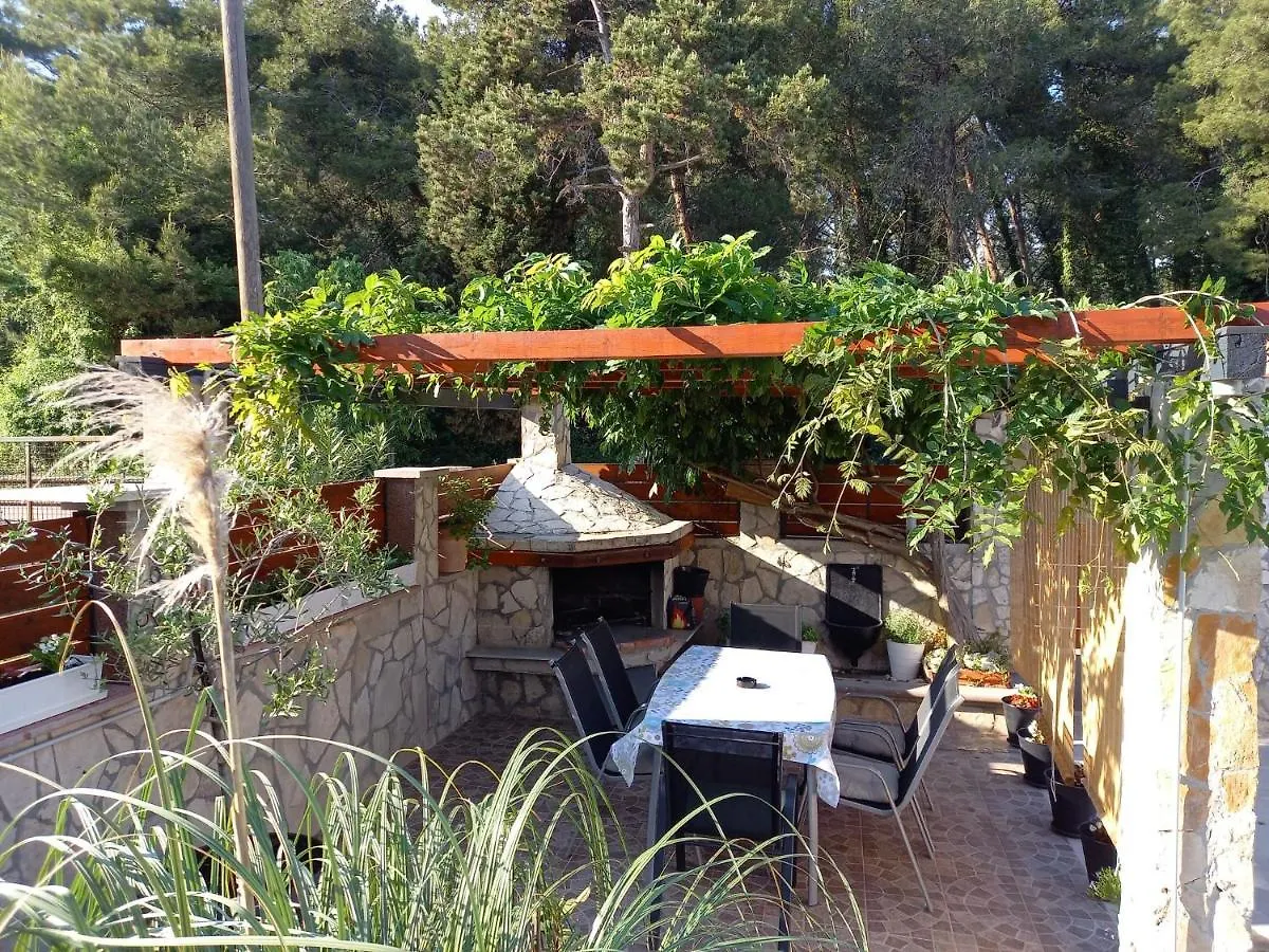 Appartamento Apartmani Alma Pola