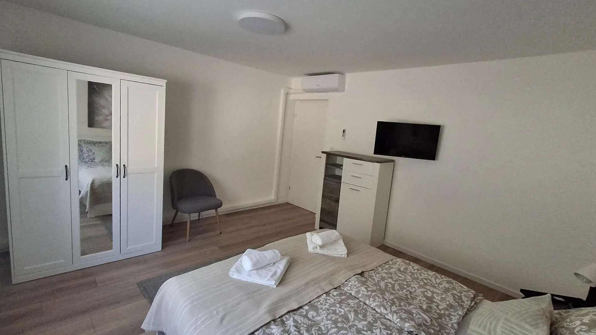 Apartmani Alma Pola Appartamento