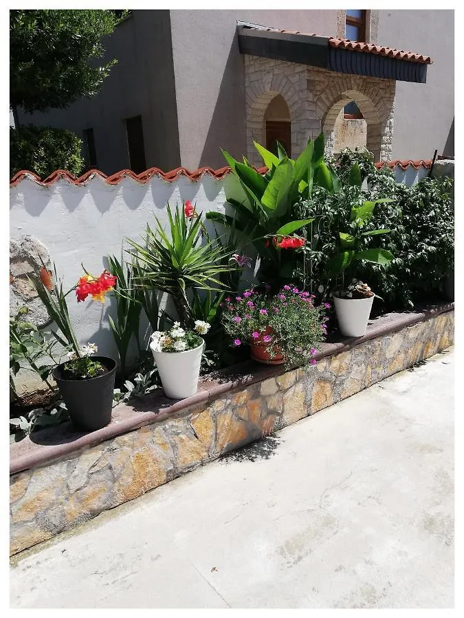 Apartmani Alma Pula 0*,  Croacia