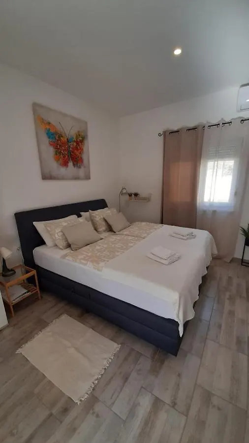 Apartamento Apartmani Alma Pula